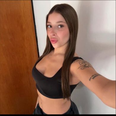 𝐌𝐈𝐀 💦 (mia.bloom) Profile Photo Added 2025-04-24