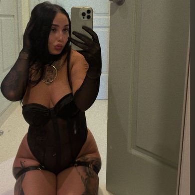 OnlyFans Model Joana 🕊️ (juicyjoana) Profile Image