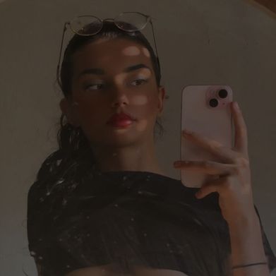 Meliirose 🌸 (meliirose) Profile Photo Added 2025-07-15