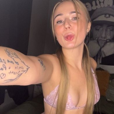 Mikinni ⋆˙⟡ ₊˚ෆ (mikinni) OnlyFans Profile Image