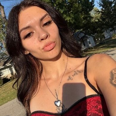 Lola Vex 🖤 (naughtyrockgirl69) OnlyFans profile photo