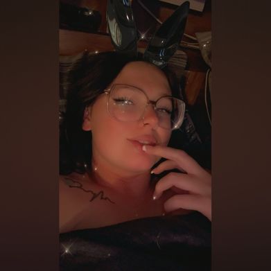 Hannah (sexyink27) Header Photo Added 2025-08-13