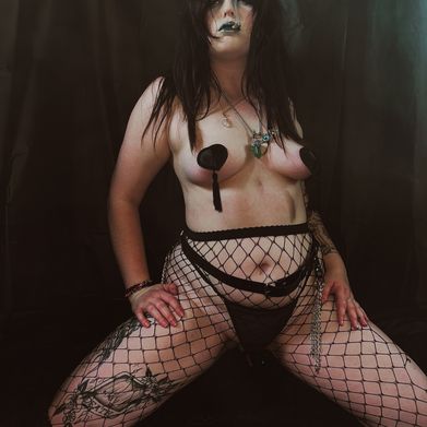 Raven (earthtoraven) Profile Photo Added 2024-09-14