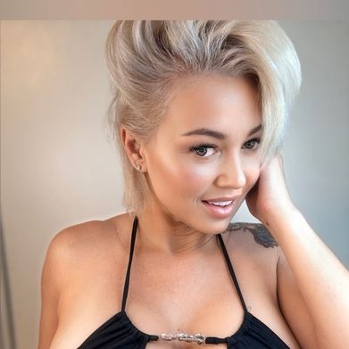 Chloe Adams (chloenicoleadamsvip) Header Photo Added 2025-06-10