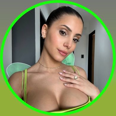 Elizabeth Wilson (elizabethwilsoon) Profile Photo Added 2025-02-26