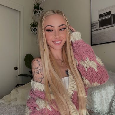 𝔏 🎀 (laveenalove) Profile Photo Added 2024-11-22