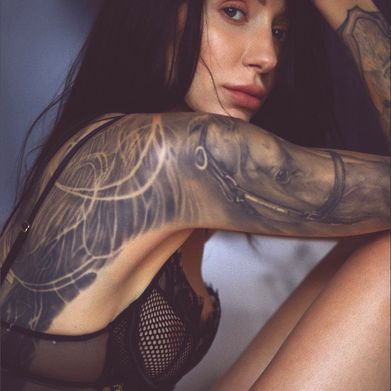 Arabella (kat-hub) Profile Photo Added 2024-09-13