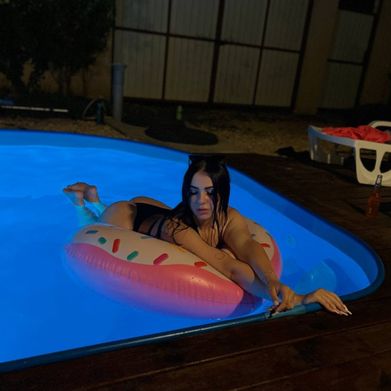 𝓑𝓲𝓖 𝓐𝓢𝓢❤️‍🔥 (yourhotgirl777) Header Photo Added 2024-10-15