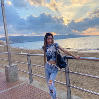 Valentina Hernández (valenh25xx) Header Photo Added 2025-07-22