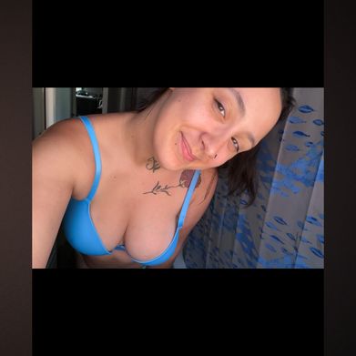 Zoey Storm ⛈️💛🌻 (zoeystxrmm) Header Photo Added 2025-07-17