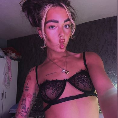 Mo BRAT💋 (pr1nc3sspeachh) Profile Photo Added 2025-04-21