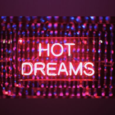 ✌️🙈🫦 Added Photo on 2025-08-01