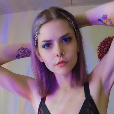 Blazed Baddie 💜 NO PPV ✨️ (lavenderqueen420) Profile Photo Added 2025-05-17