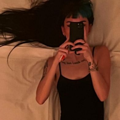 Violeta (violetamellia) Profile Photo Added 2025-07-16