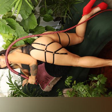 Domina Boa (dominaboa666) Header Photo Added 2025-03-01