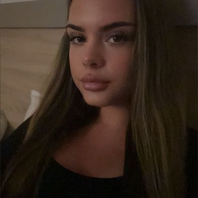 Sophie 🔥 (hotsophie03) Header Photo Added 2024-12-24