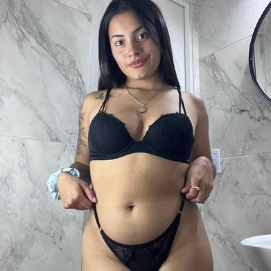 𝙅𝙐𝙄𝘾𝙔 𝙎𝙋𝙄𝘾𝙔 𝙇𝘼𝙏𝙄𝙉𝘼 🌶️❤️ Added Photo on 2025-06-10