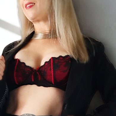 msevelynvale (msevelynvale) Header Photo Added 2025-09-17