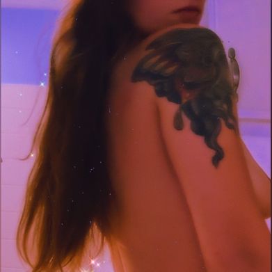 𝙳𝚘𝚕𝚕 𝚋𝚊𝚋𝚢 (alone-gal) Profile Photo Added 2025-04-04