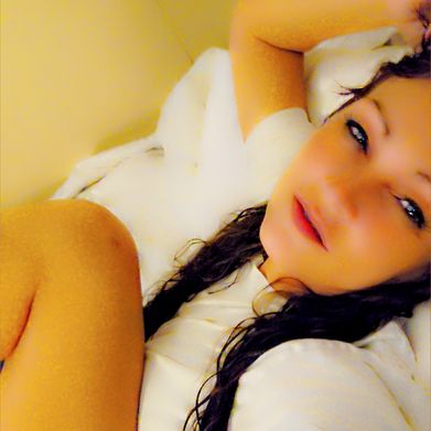 Mystik (mystikbeauti) Profile Photo Added 2024-10-15