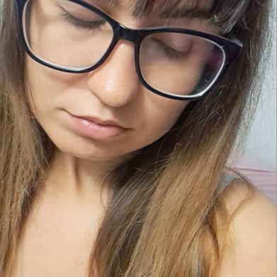 Lilli Hale (lillihalereal88) Profile Photo Added 2025-06-02