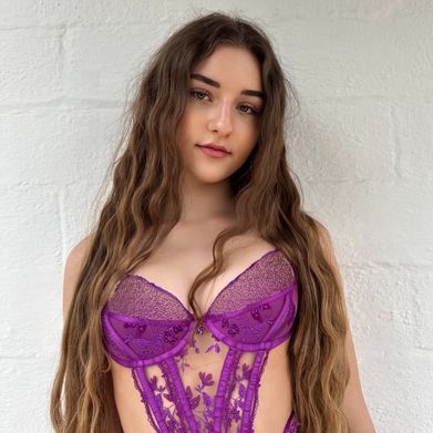 OnlyFans Model lauraxsophien (lauraxsophien) Profile Image