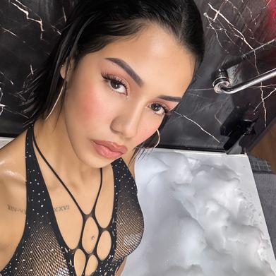 🦋CharnelBling🦋 (charnelbling) Profile Photo Added 2024-06-02