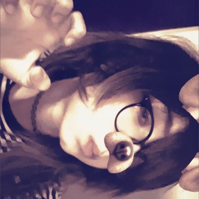 amoun (cuffedwrists_of_a_bottom) Header Photo Added 2025-09-09