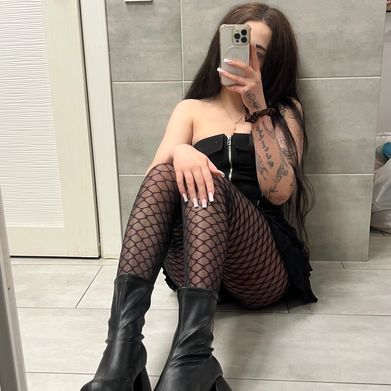 Beatrix🎀 (beatrix004) Header Photo Added 2025-05-10