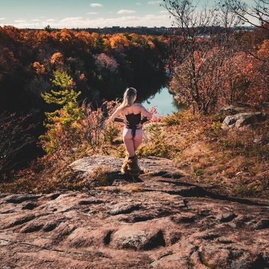 GlowGirl007 (glowgirl007) Header Photo Added 2025-11-13