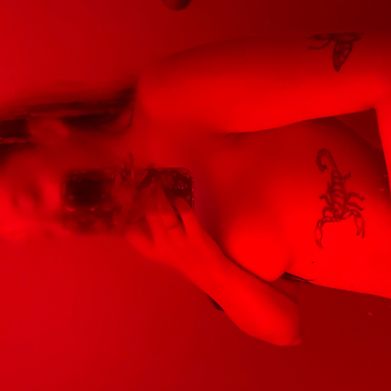 kiwikillsme (kiwikillsme) Header Photo Added 2025-09-07