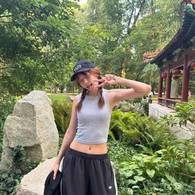 Christy (makogirl) Header Photo Added 2025-09-26