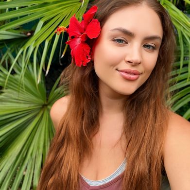 Alana &amp; The Simple Life (alanainparadise) Profile Photo Added 2024-08-22