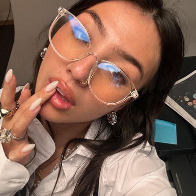 Iris Yung (irisyung) Profile Photo Added 2025-09-16