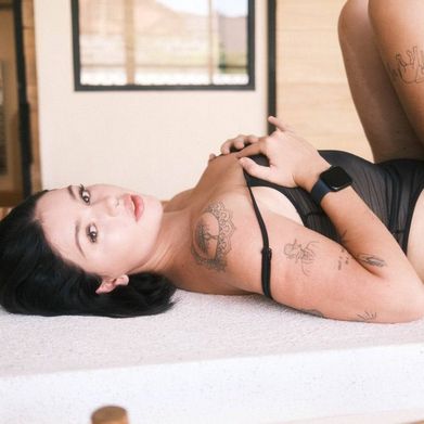 Kerri Sky 💙 (kerriskyy) Header Photo Added 2025-05-27