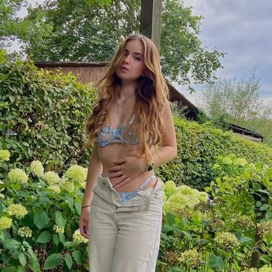 OnlyFans Model Lena (lenchen) Profile Image