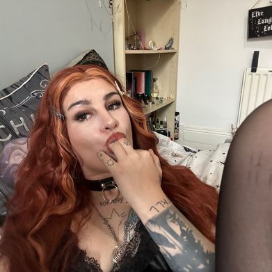 Luna Doom (lunathesloot) Header Photo Added 2024-08-22