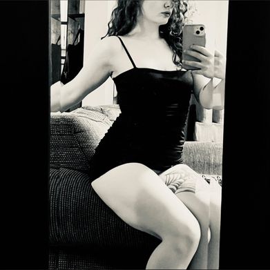 Lola Honey 🍯 (officiallolahoney) Profile Photo Added 2025-01-02