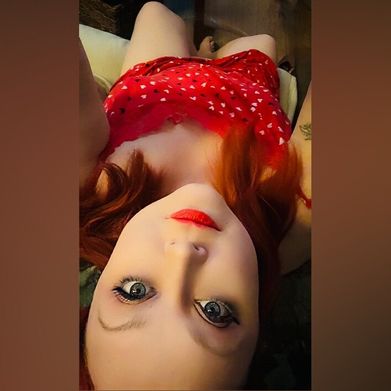 Sexy Sarah 😈 (amazingsexysarah) OnlyFans Profile Image