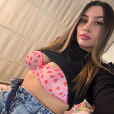 Juli's Inner World VIP 💋🐦‍🔥 (julitaylorvip) Profile Photo Added 2025-10-03