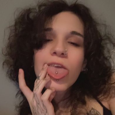 Veronica (sushishush) Profile Photo Added 2025-04-17