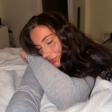 Faye (faye.sxh) Header Photo Added 2024-08-17