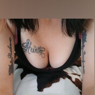 Barefoottease95 (barefoottease95) Header Photo Added 2025-09-29