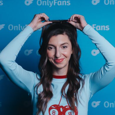 OnlyFans Model Katie K (katiekcomedy) Profile Image