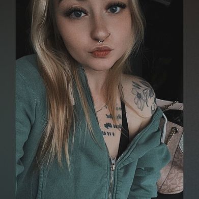 OnlyFans Model Marie 🫧🫧 (marie-999) Profile Image