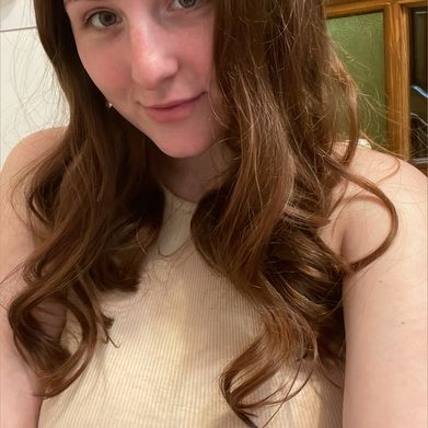 Bella Tease 🌸 (bella_tease) Profile Photo Added 2025-09-13