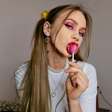 Alenka 🧸 (alenka_milacek) Profile Photo Added 2025-04-01