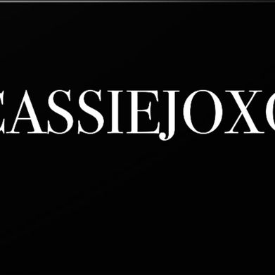 Rebel Roxie 🖤 Added Photo on 2024-11-03