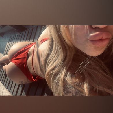 Salome 💞 (itssalome) Header Photo Added 2025-02-06