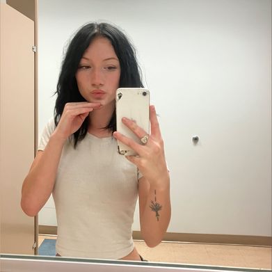 Tink (tinkbling) Profile Photo Added 2025-06-30